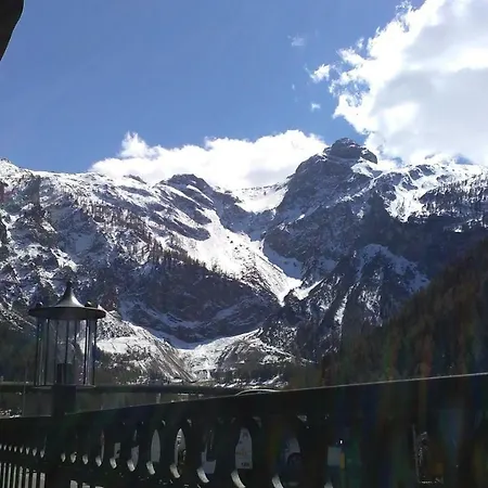 Semesterbostad Haus Nannerl *